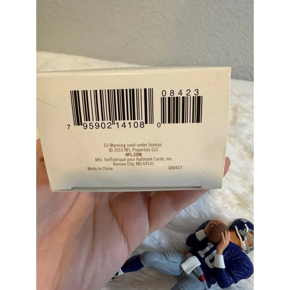 Hallmark Keepsake Eli Manning New York Giants Football Legends Ornament 2010